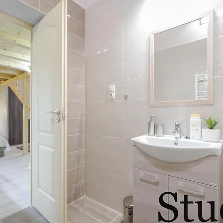 Bpr Luminous Design Apartment *