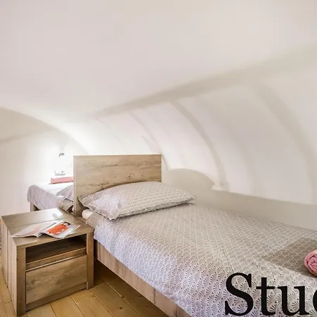 Bpr Luminous Design *