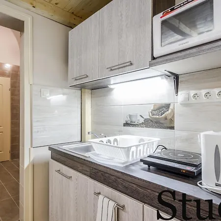 Bpr Luminous Design Apartment